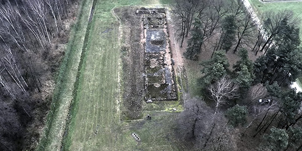 Le Crématoire V - K V (Auschwitz II BIRKENAU)