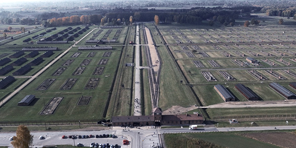 La Bahnramp (Auschwitz II BIRKENAU)